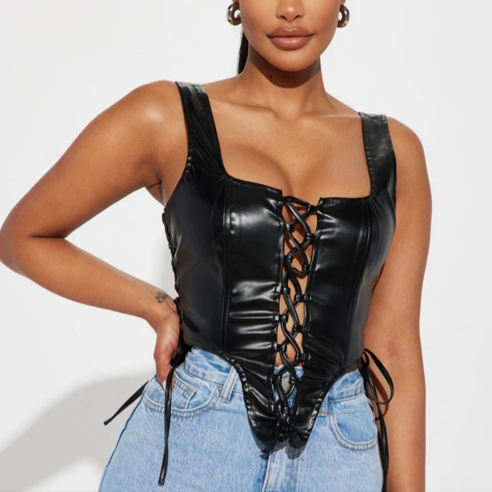 Fashion Nova true to you blk faux leather tie front sides crop top corset 1X NWT - Picture 7 of 17